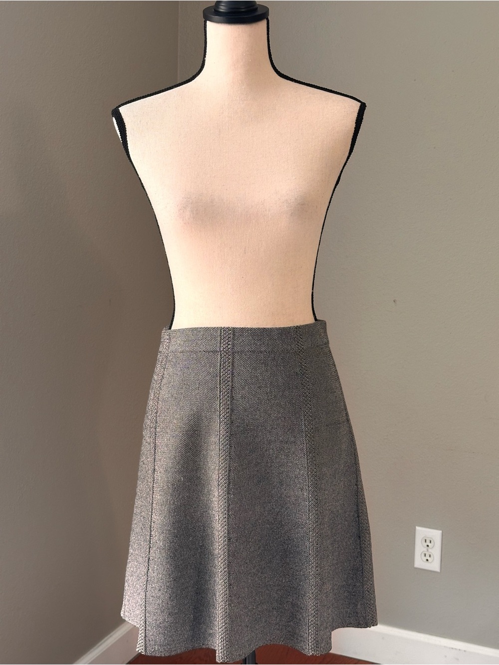 Zara Gray A-Line Minimalist Tweed-Texture Old Money Skirt